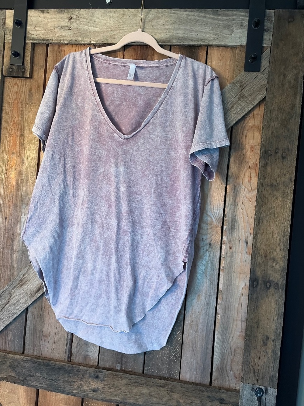 Pebby forever purple mineral wash vneck Tshirt XL